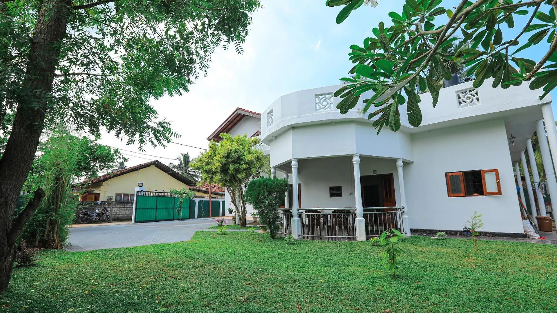 Green Gate House Rooms Kochchikade Sri Lanka
